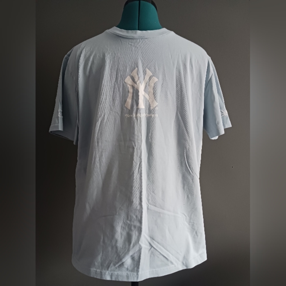 NYON New York Or Nowhere Yankees Light Blue Cotton T Shirt Size M